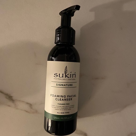 Sukin Signature Foaming Facial Cleanser - Picture 1 of 4